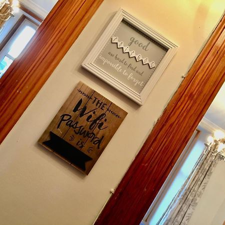 Cosy 2 Bedroom Central Apartment - Free Parking, Free Wifi Абърдийн Екстериор снимка