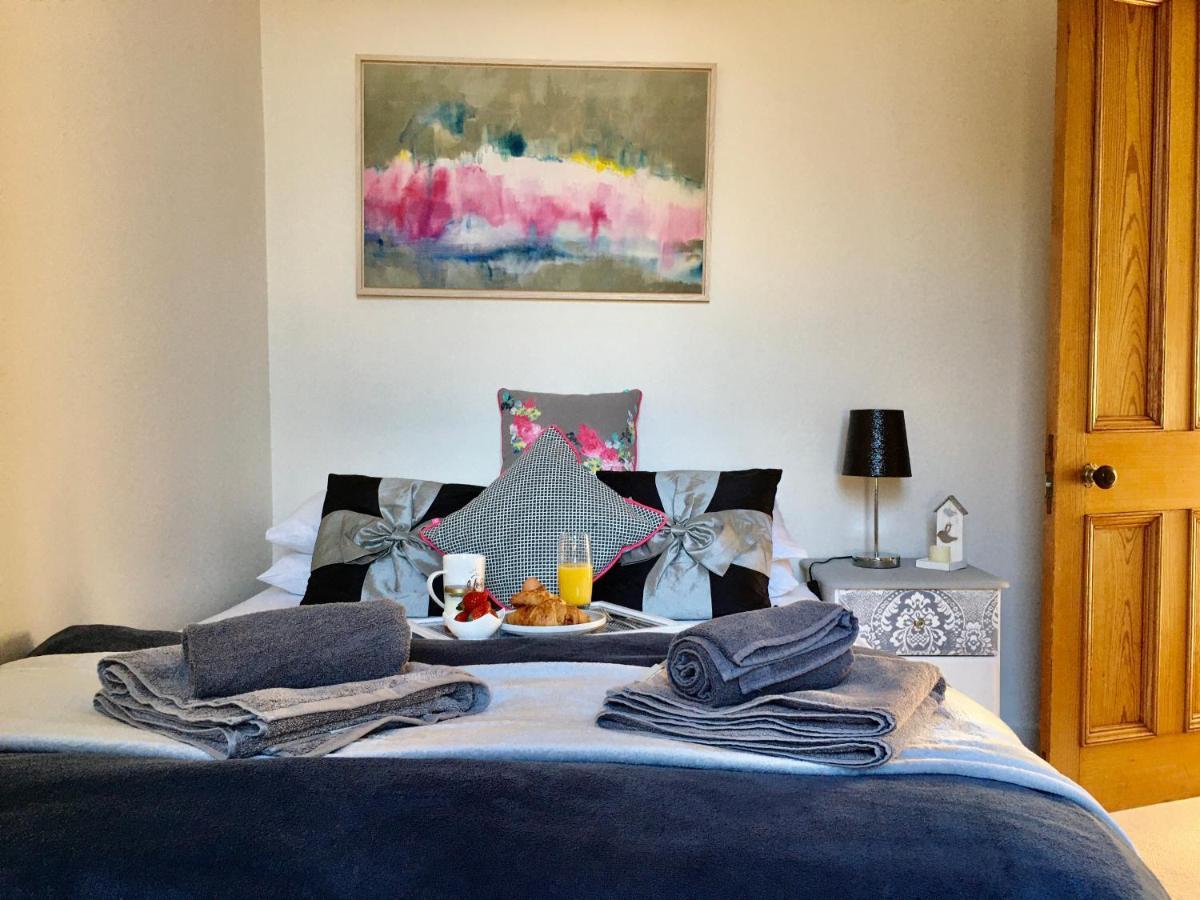Cosy 2 Bedroom Central Apartment - Free Parking, Free Wifi Абърдийн Екстериор снимка