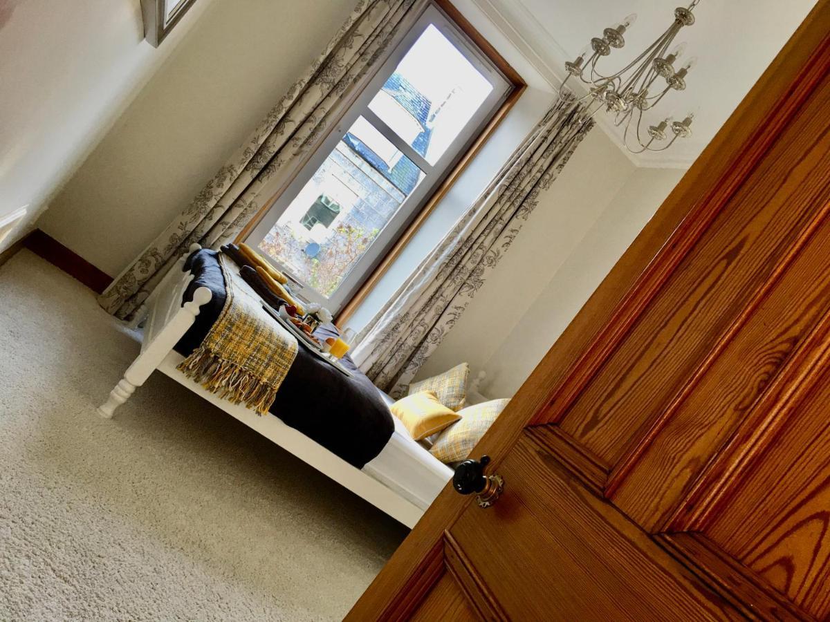 Cosy 2 Bedroom Central Apartment - Free Parking, Free Wifi Абърдийн Екстериор снимка